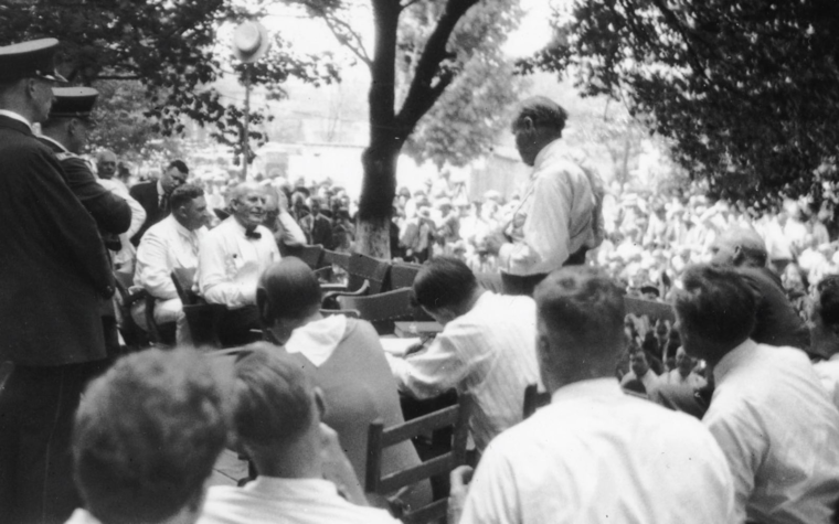 Católicos reflexionan sobre centenario del juicio de Scopes y el debate sobre la evolución en la década de 1920