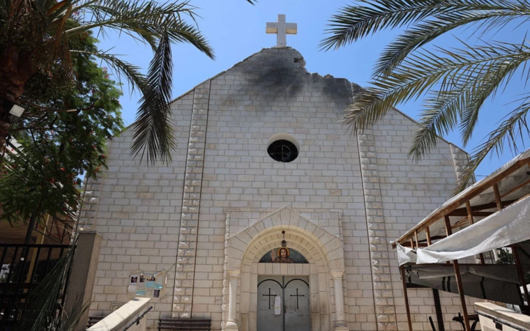 Israel dice que una “desviación de municiones” provocó el mortal ataque a la iglesia católica de Gaza