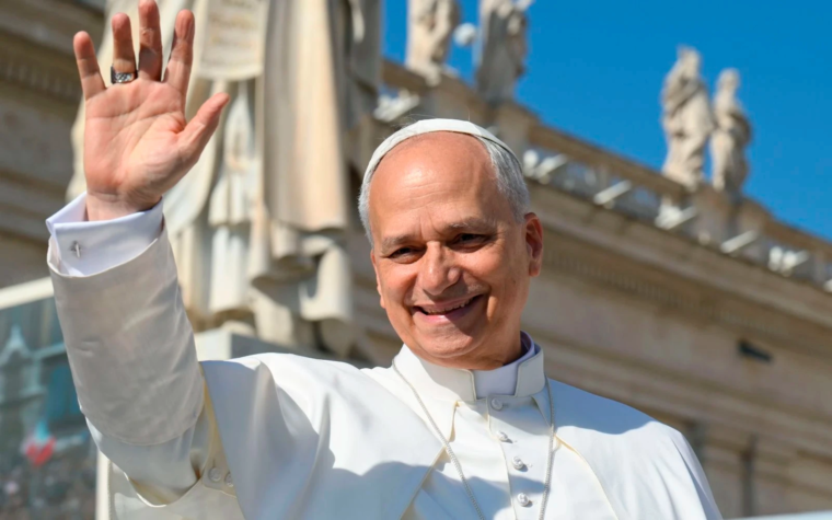 El Papa León XIV regresa al Vaticano tras más de dos semanas en Castel Gandolfo