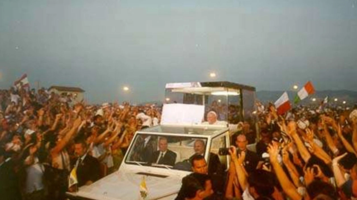 Tor Vergata, de San Juan Pablo II a León XIV: la llamarada de los jóvenes