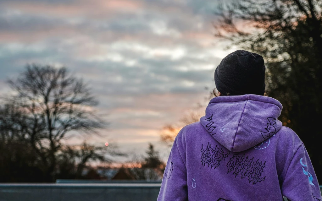 Cardenal argentino a los jóvenes ante el peligro de la droga: “No dejen que rifen sus vidas valiosas”