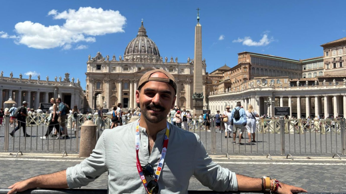 Los jóvenes no necesitan más distracciones, sino una “propuesta radical y sólida”, asegura influencer católico