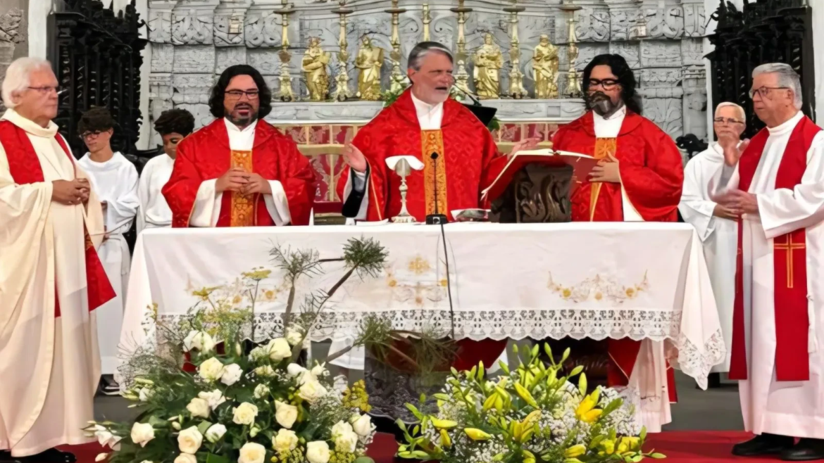 Tres hermanos celebran 25 años de sacerdocio en Portugal