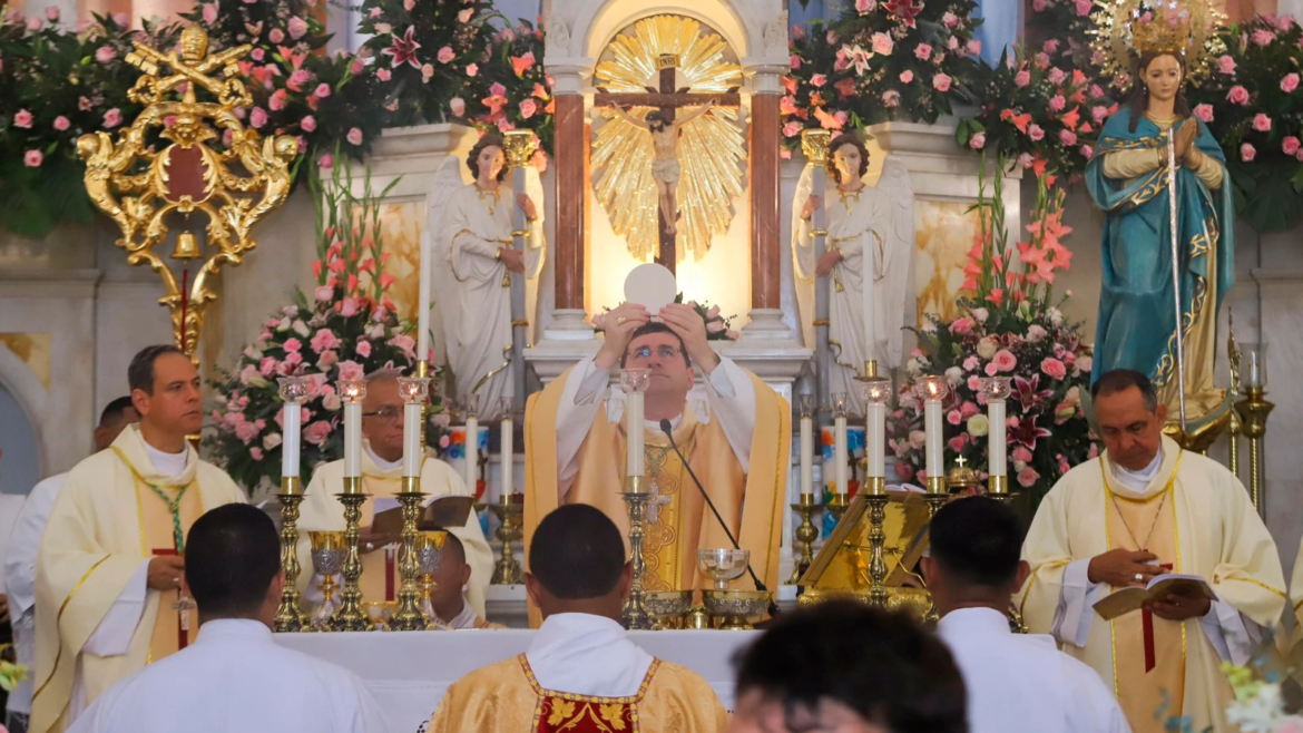 Con Misas y procesión la ciudad de Santa Marta celebró 500 años de fundación