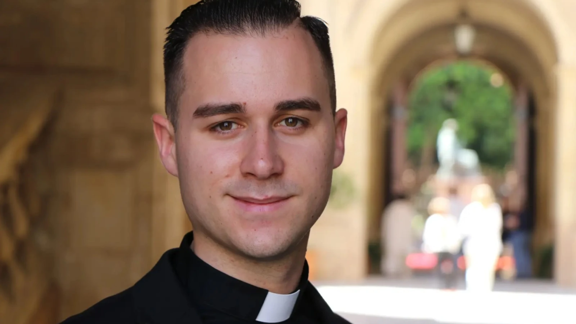 Miguel, a punto de ordenarse sacerdote: cuando uno le entrega la vida a Dios, te lo da todo