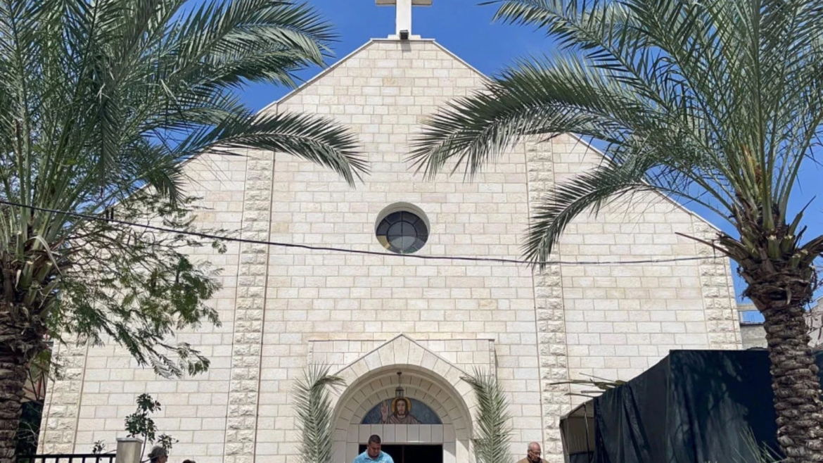 Delegación de la ONU realiza visita sorpresa a parroquia católica en Gaza
