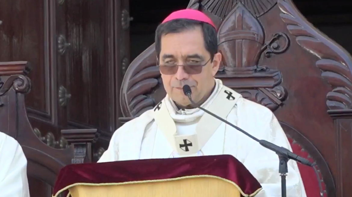 La Iglesia Católica critica reformas constitucionales que permiten reelección de Bukele en El Salvador