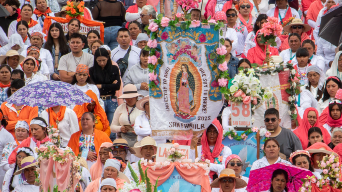 Convocan a procesión con imágenes de la Virgen en la Catedral de la Ciudad de México