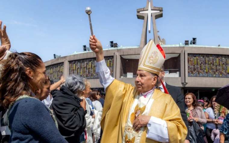 Ante la Virgen de Guadalupe, piden por víctimas de violencia y desapariciones en Sinaloa, México