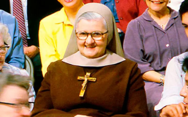 ¡Feliz 44 aniversario! Un día como hoy la Madre Angélica fundó EWTN