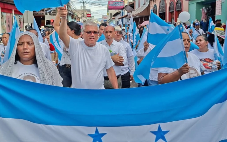 Cientos de miles de hondureños participaron en caminata de oración de cara a las elecciones