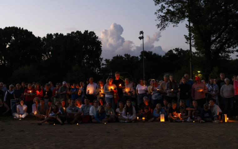 Escuela católica de Minneapolis cierra tras el tiroteo; sus líderes llaman a la "esperanza"