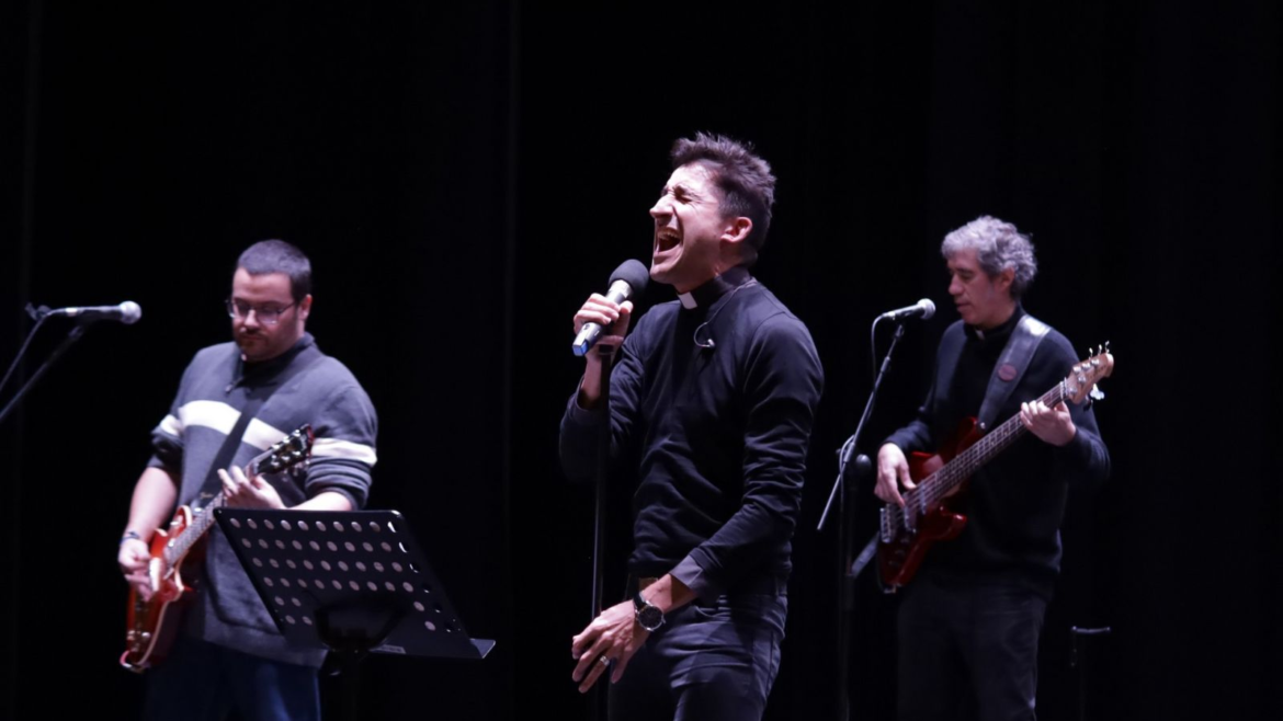 Los curas rockeros: evangelizar a través de la música