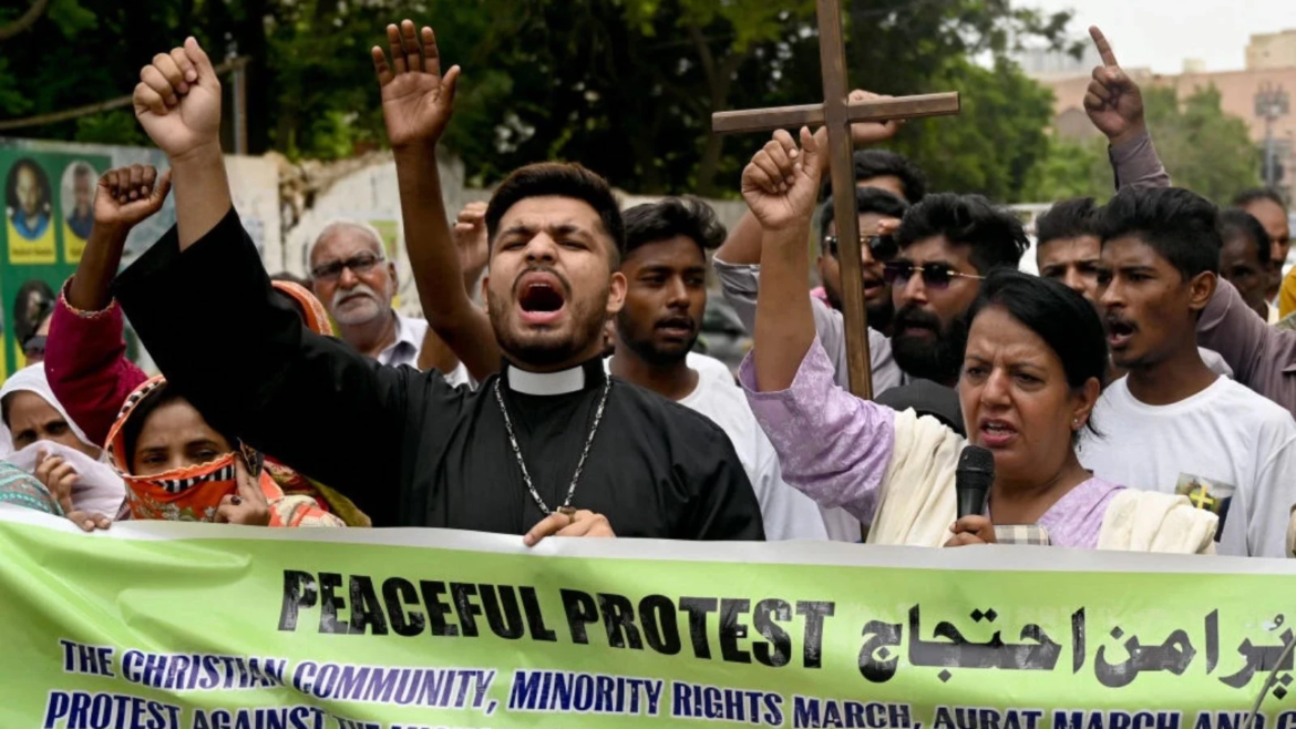 Pakistán suaviza leyes de pena de muerte para mantener comercio con la UE, pero mantiene sanciones por blasfemia