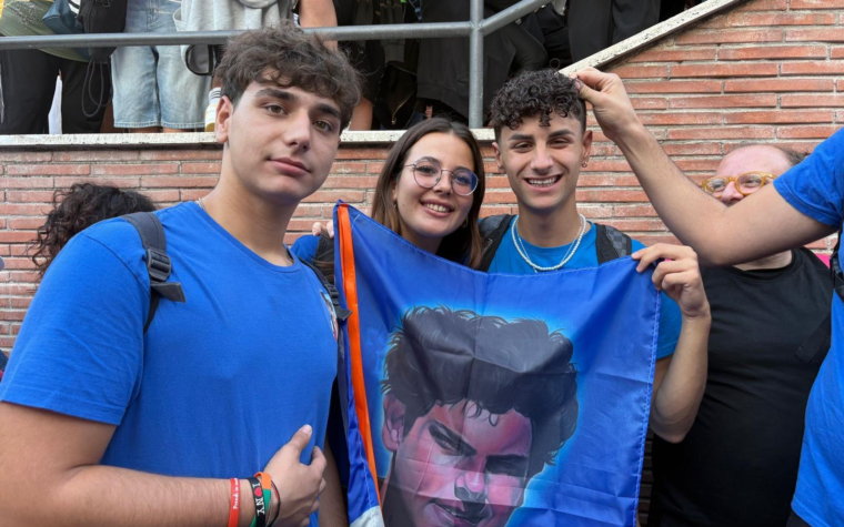 Tres jóvenes comparten los “milagros silenciosos” de Acutis en su parroquia poco antes de su canonización