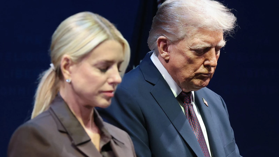 Trump lanza la iniciativa “América Ora” para preparar el 250º aniversario del país