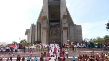 Miles celebran que la Virgen decidió “quedarse en una familia llamada Venezuela”