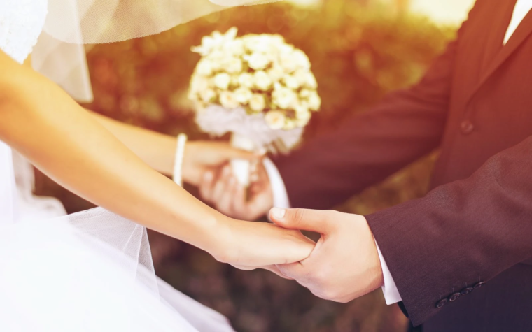 “Diez matrimonios de cine”: historias de hogares imperfectos para fortalecer el amor conyugal