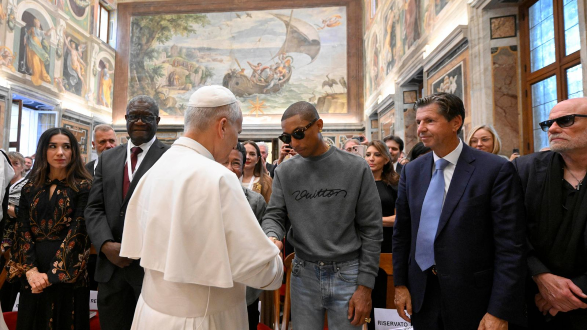 El Papa clama contra el “negocio” de las guerras y condena los muros: “La respuesta no puede ser el silencio”