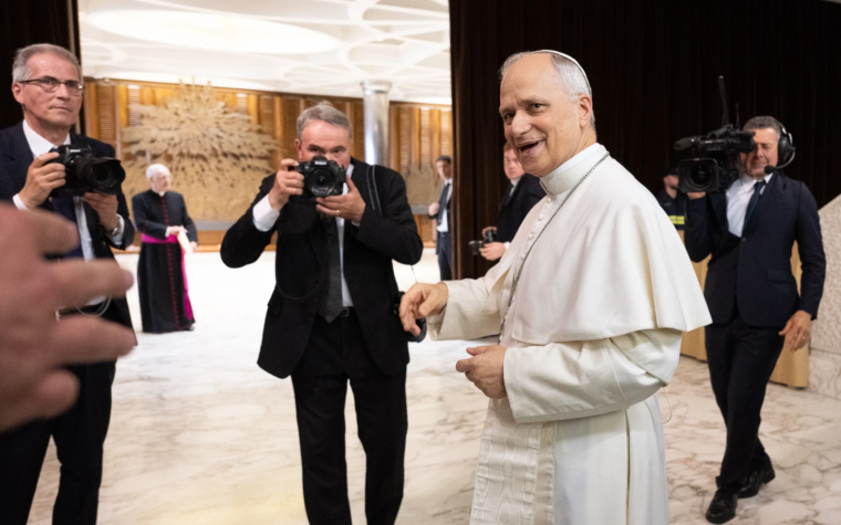 Encuesta: mayoría de católicos en EE.UU. expresan apoyo a León XIV, el primer pontífice nacido en ese país