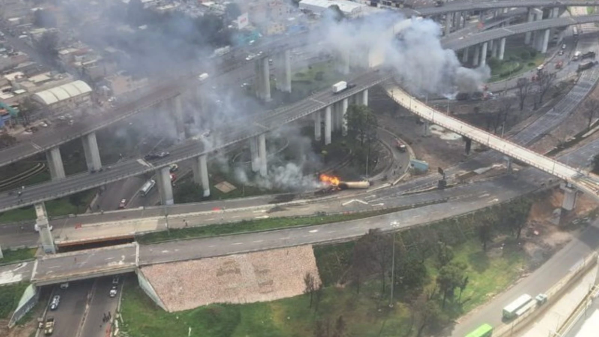 La Iglesia Católica reza por víctimas de explosión de camión cisterna de gas en Ciudad de México