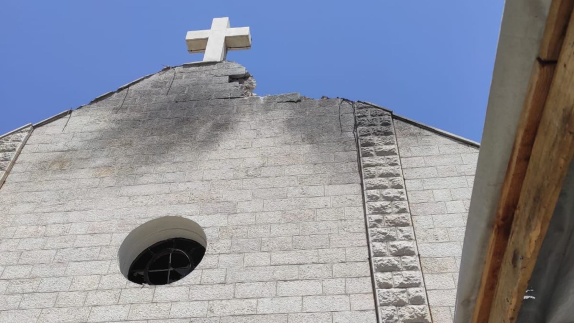 El Papa León XIV llama al párroco de Gaza, preocupado por la ofensiva israelí