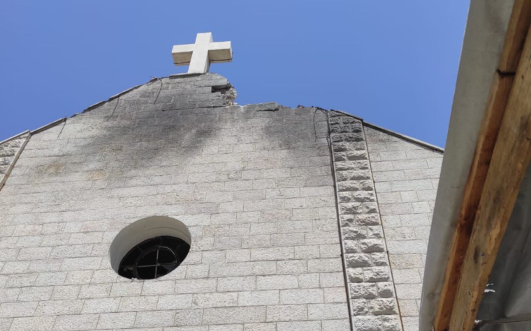 El Papa León XIV llama al párroco de Gaza, preocupado por la ofensiva israelí