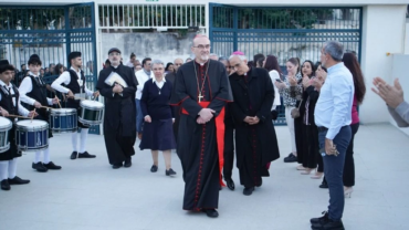 Cardenal condona la deuda escolar de todas las familias de Tierra Santa