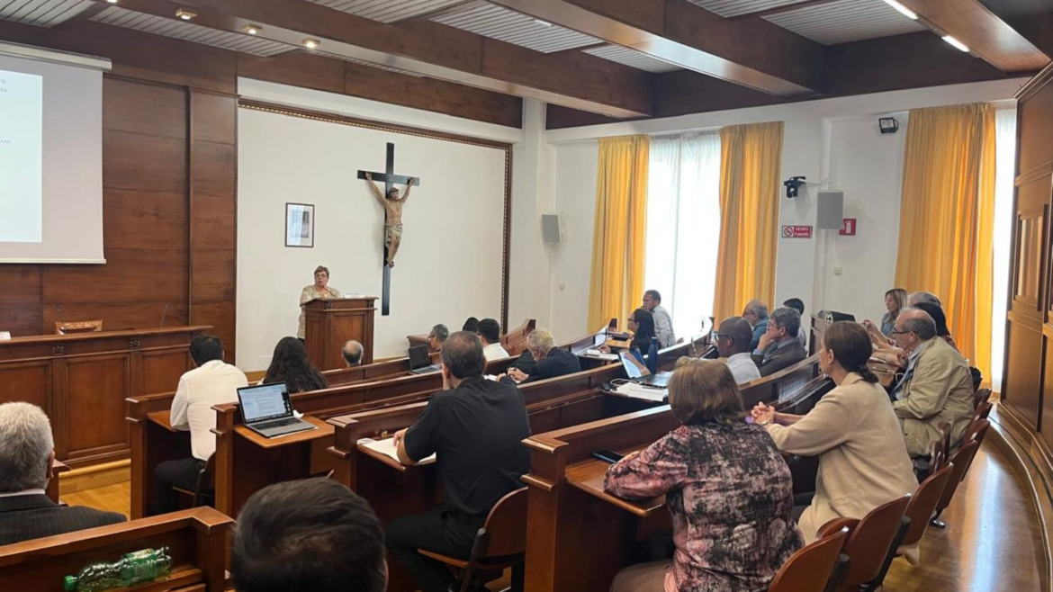 El Vaticano reúne a 50 especialistas para hablar sobre las amenazas a la familia en América Latina