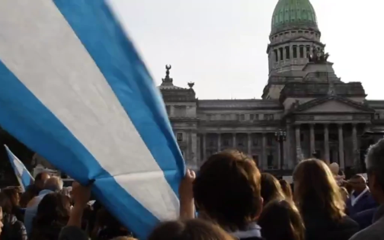 La Ola Celeste: el documental que revive el histórico triunfo provida en Argentina