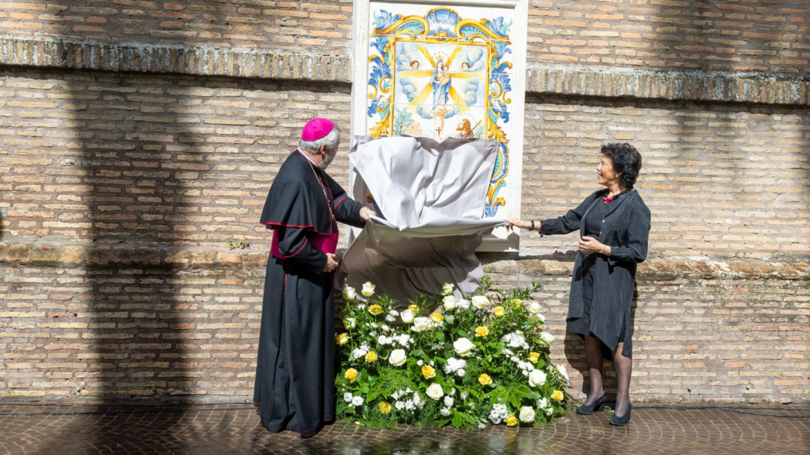 La Virgen del Pilar, Patrona de la Hispanidad, ya tiene un lugar en el corazón de los Jardines Vaticanos
