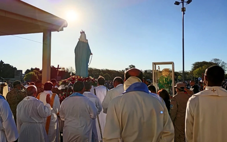 Con un llamado a afrontar el dolor con esperanza, Argentina celebró a la Virgen del Rosario de San Nicolás