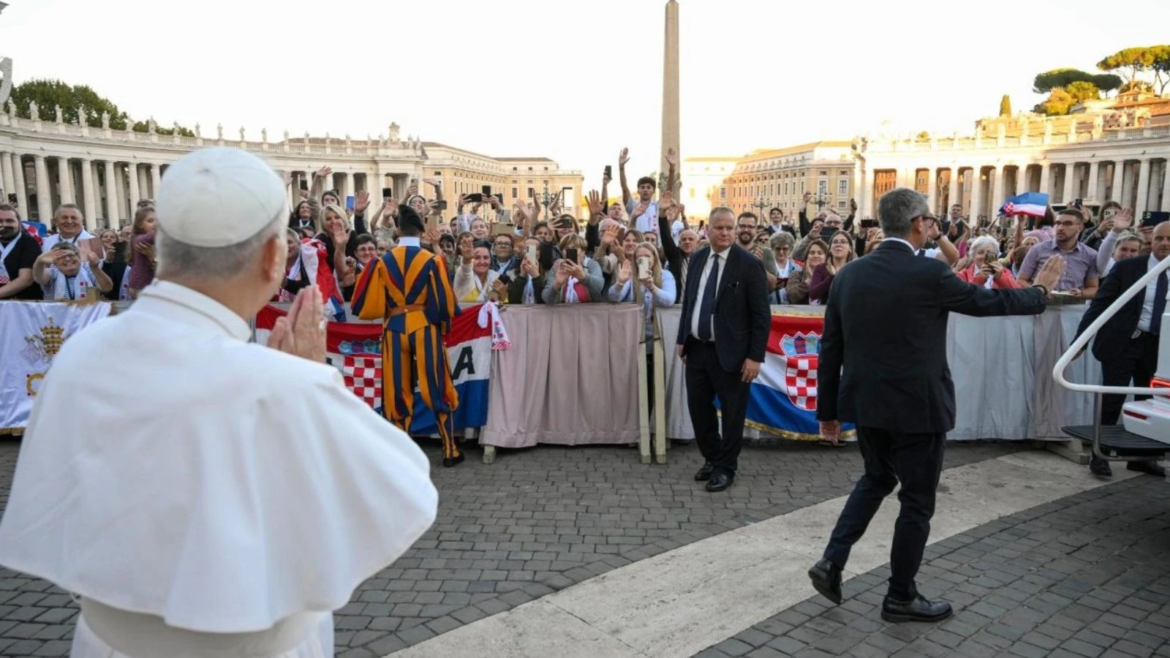 El Papa saluda a más de 10.000 croatas en su idioma y les recuerda el valor de la tradición