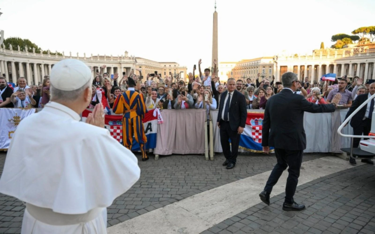 El Papa saluda a más de 10.000 croatas en su idioma y les recuerda el valor de la tradición