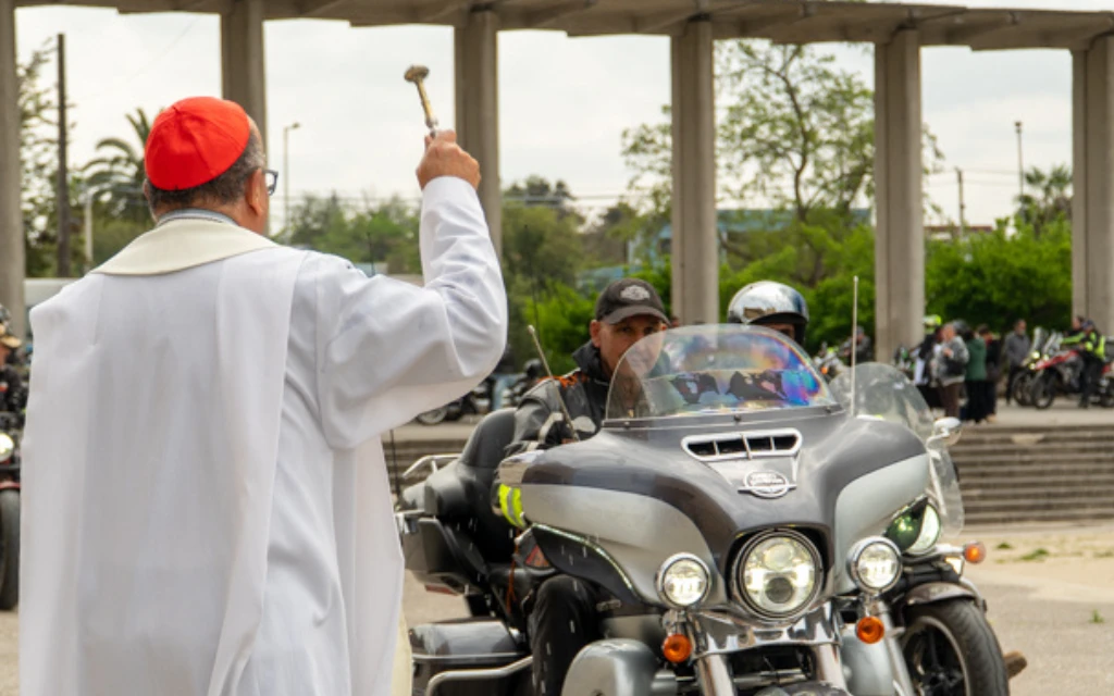 Una nueva edición de “Bendice tu moto” reunió a 500 motoqueros chilenos