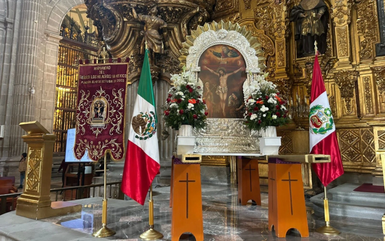 La devoción al Señor de los Milagros une a Perú con México