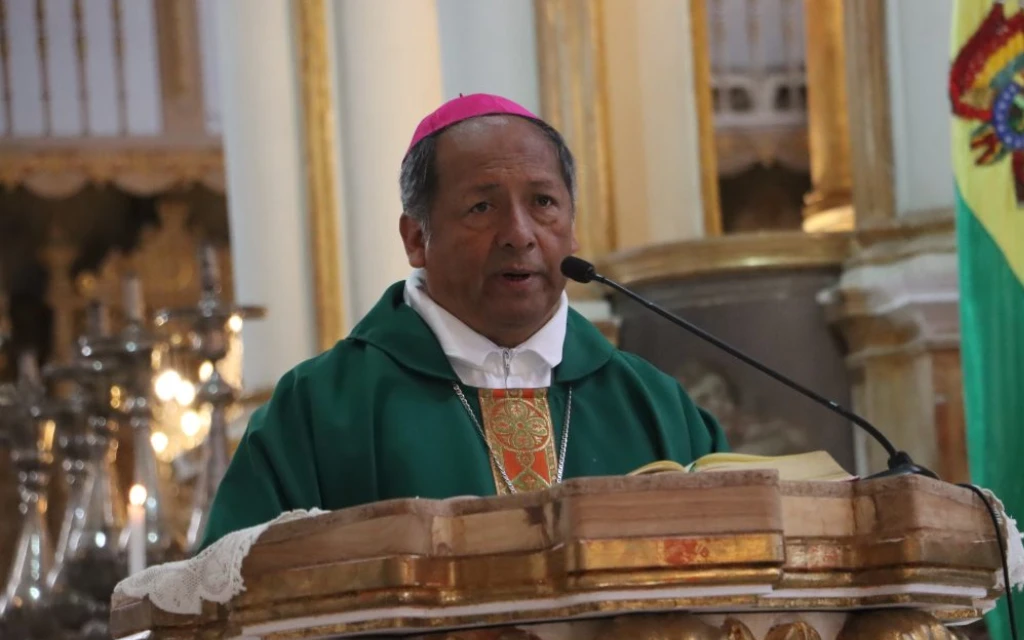 Arzobispo pide que se garantice el cambio, la certidumbre y la gobernabilidad en Bolivia