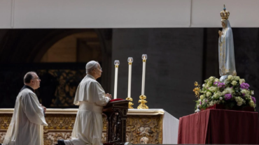 León XIV: Permanezcamos “junto a las cruces infinitas del mundo, donde Cristo sigue crucificado”