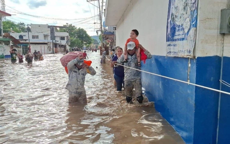 “Días de dolor y urgencia”: La Iglesia Católica alienta la solidaridad ante intensas lluvias en México