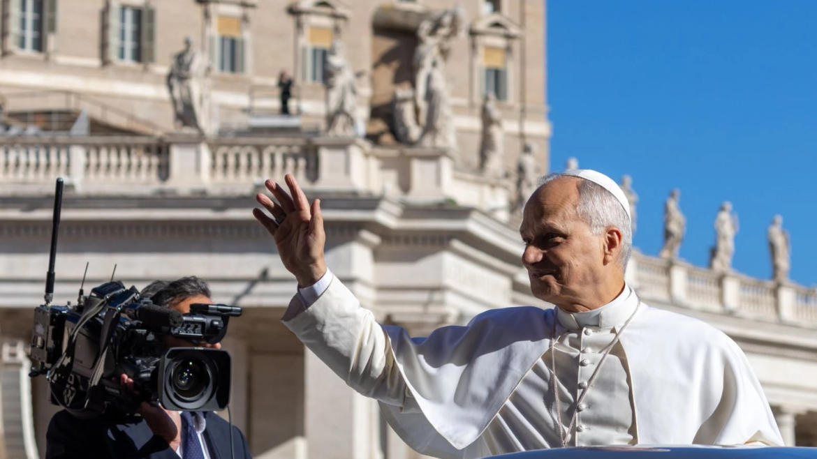 De Europa a América: La Iglesia Católica en el mundo acoge la primera exhortación apostólica de León XIV