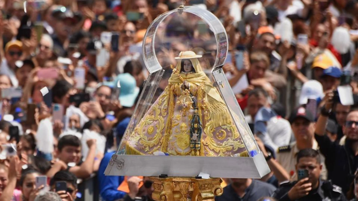 Cifra récord: 3 millones de fieles participan de la Romería de la Virgen de Zapopan en México