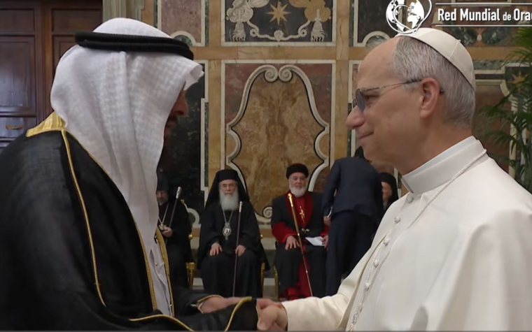 Papa León XIV pide rezar en octubre para que las religiones no sean “usadas como arma ni muralla”