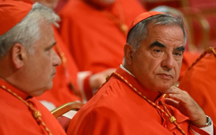 El Papa León XIV descarta intervenir en el juicio del Cardenal Becciu