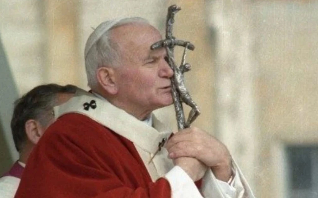 Invitan a rezar una novena por la fiesta de “San Juan Pablo II, el Papa de la Misericordia”