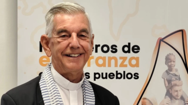Retos de Mons. Figaredo, prefecto misionero en Camboya: liberar de los malos espíritus y exorcizar