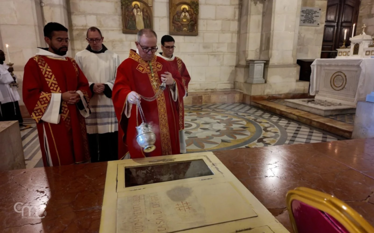 Celebran a los santos Simeón y Cleofás, los discípulos de Emaús, con la única familia cristiana del pueblo bíblico