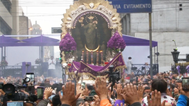 Señor de los Milagros: ¿Quién es la Virgen de la Nube que va con Él en la procesión?