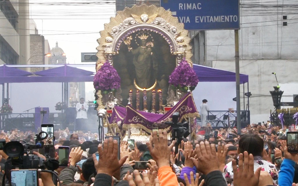 Señor de los Milagros: ¿Quién es la Virgen de la Nube que va con Él en la procesión?