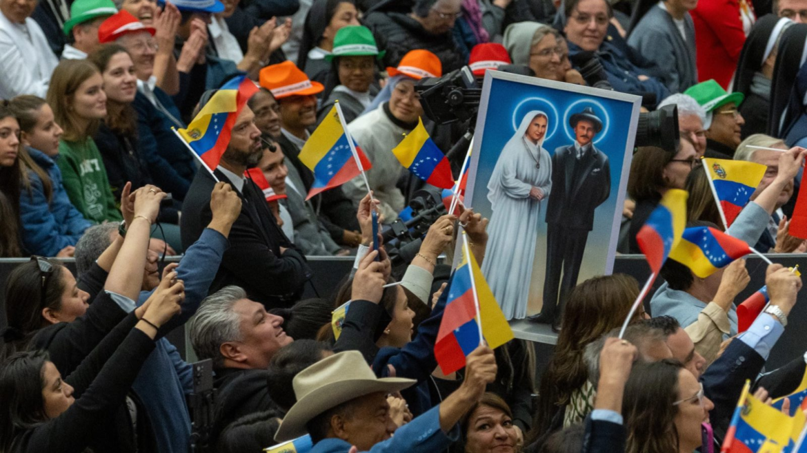 Emergen tensiones políticas en medio de las celebraciones en honor a los 2 nuevos santos de Venezuela