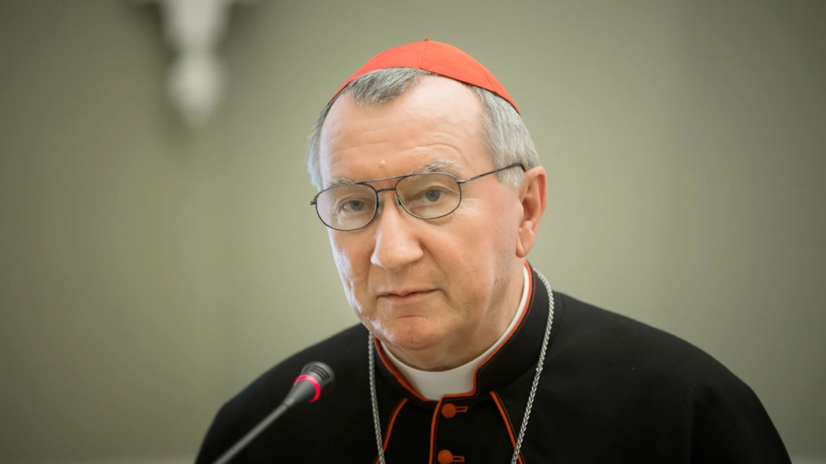 El Cardenal Parolin denuncia la existencia de “prisiones injustas” y “oprimidos” en Venezuela